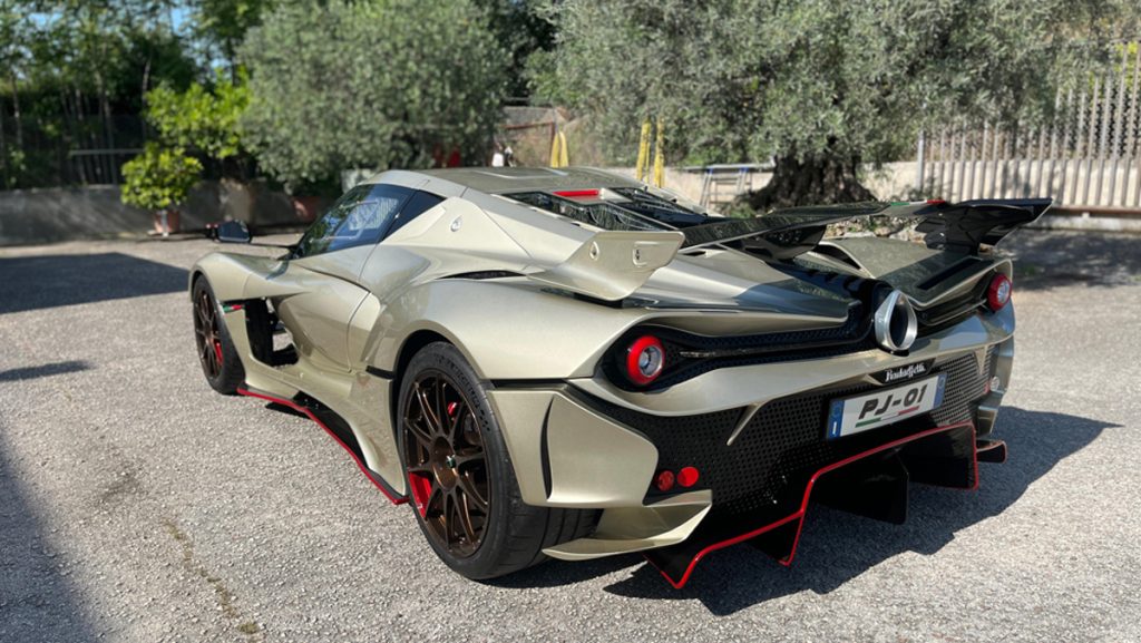 retro hypercar Pambuffetti PJ01