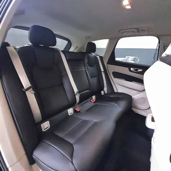 VOLVO-XC60-34