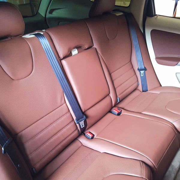 VOLVO-XC60-1