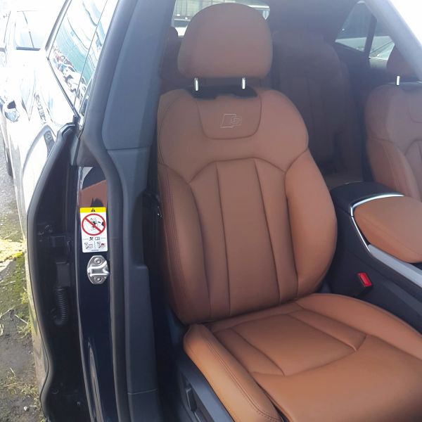 AUDI-Q8-14