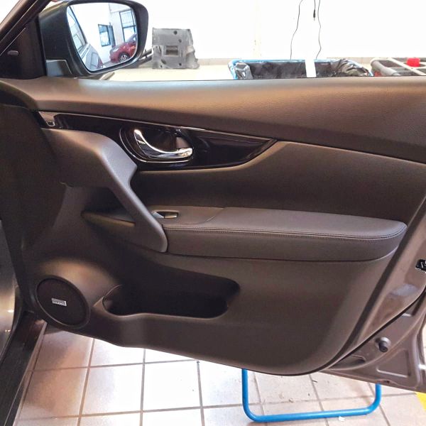 NISSAN-X-TRAIL-2