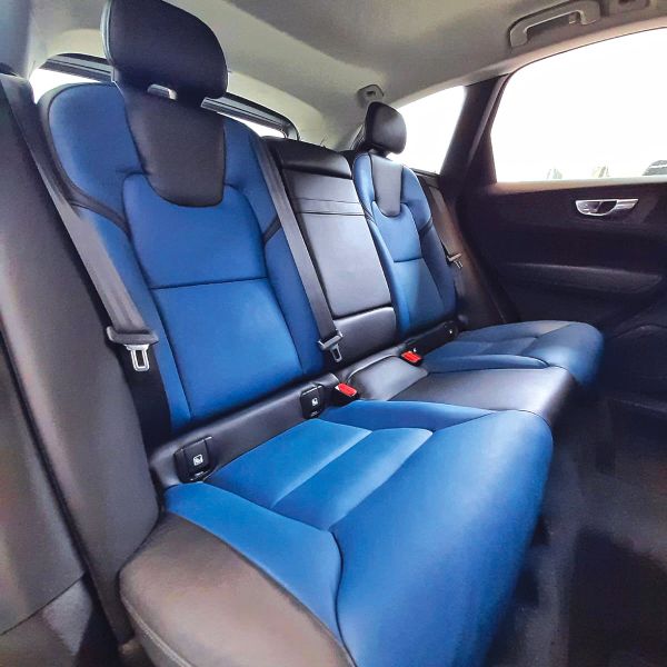VOLVO-XC60-19