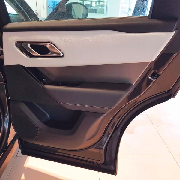 RANGE-ROVER-VELAR-4