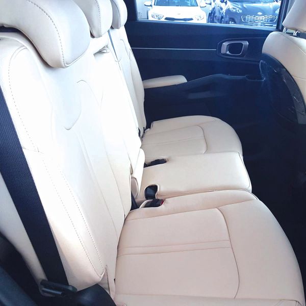 KIA-SORENTO-6