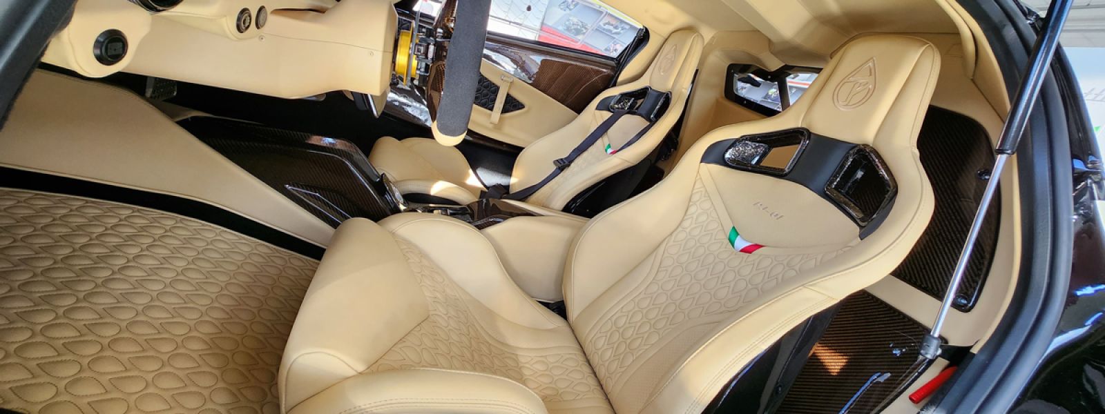 sedili auto di hypercar personalizzati da Medici Style Atelier