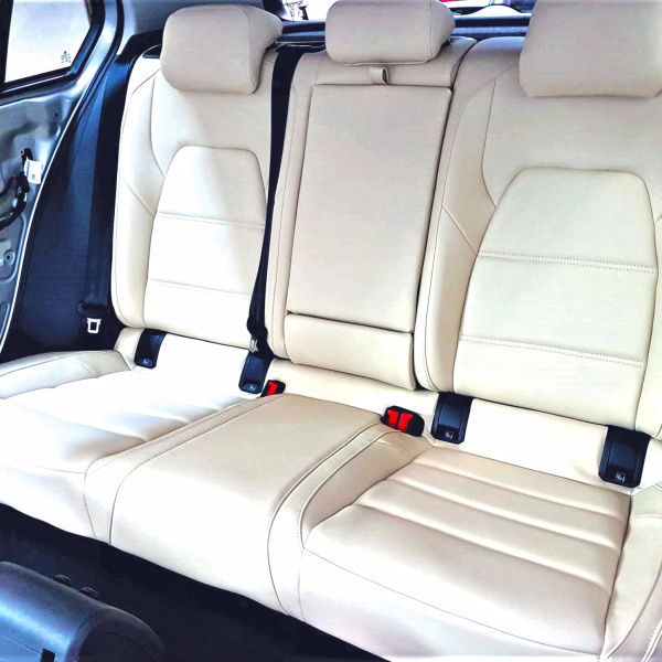 VOLKSWAGEN-GOLF-5